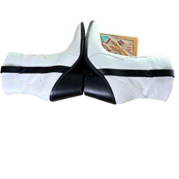 Madden Girl Boots Womens 9M White Holsterr Western Mid Calf Snake Pointed - Picture 10 of 10
